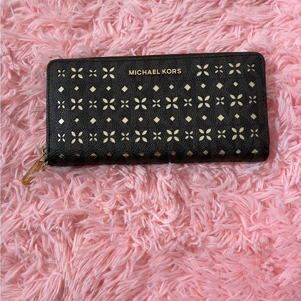Michael Kors Jet Set Travel Continental  Wallet Brown And Gold
